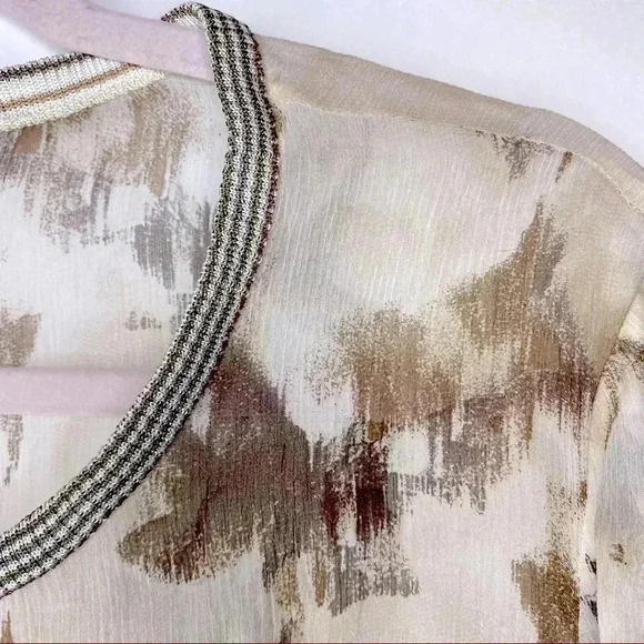 St. John Silk Watercolor Top Size Small​​ - Picture 4 of 12